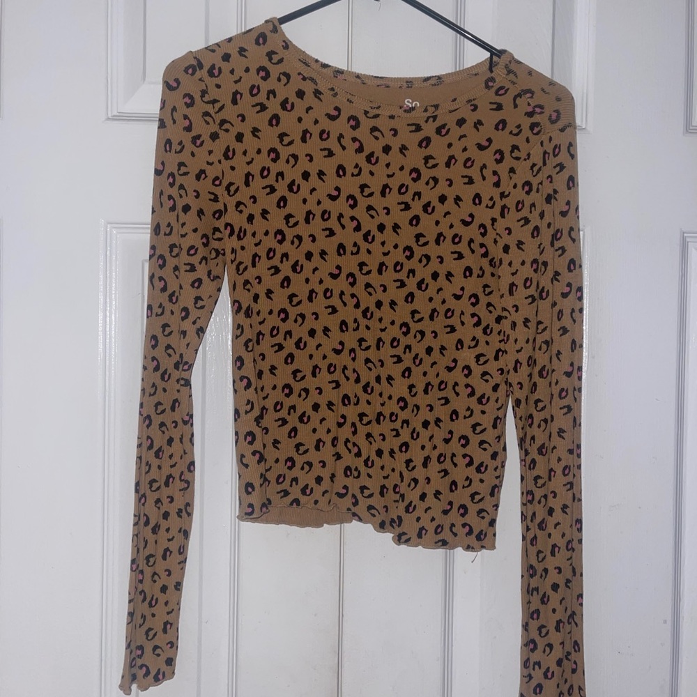 SO cheetah knit top XS long sleeve